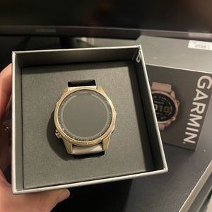 Garmin Fenix 7S sapphire solar